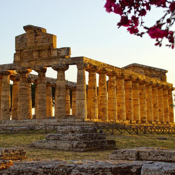 A tour into the Greek history of Paestum